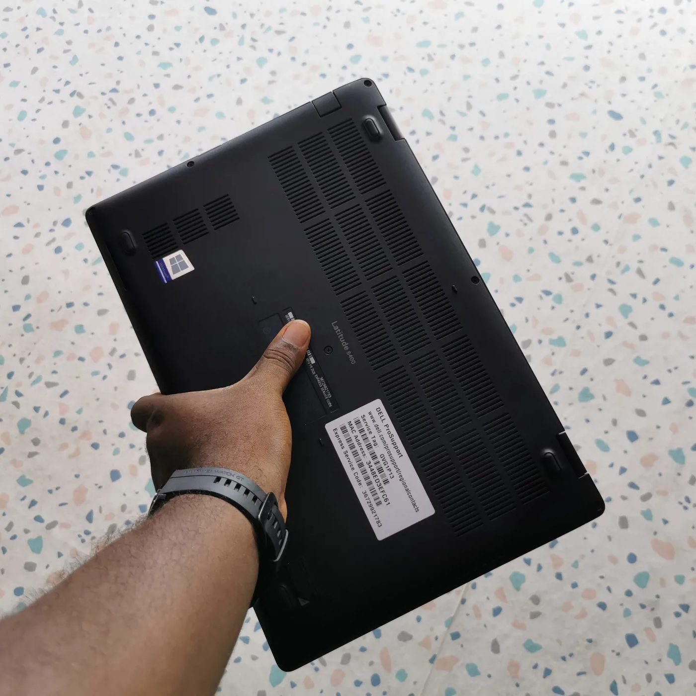 Dell Latitude 5400 — vue 4