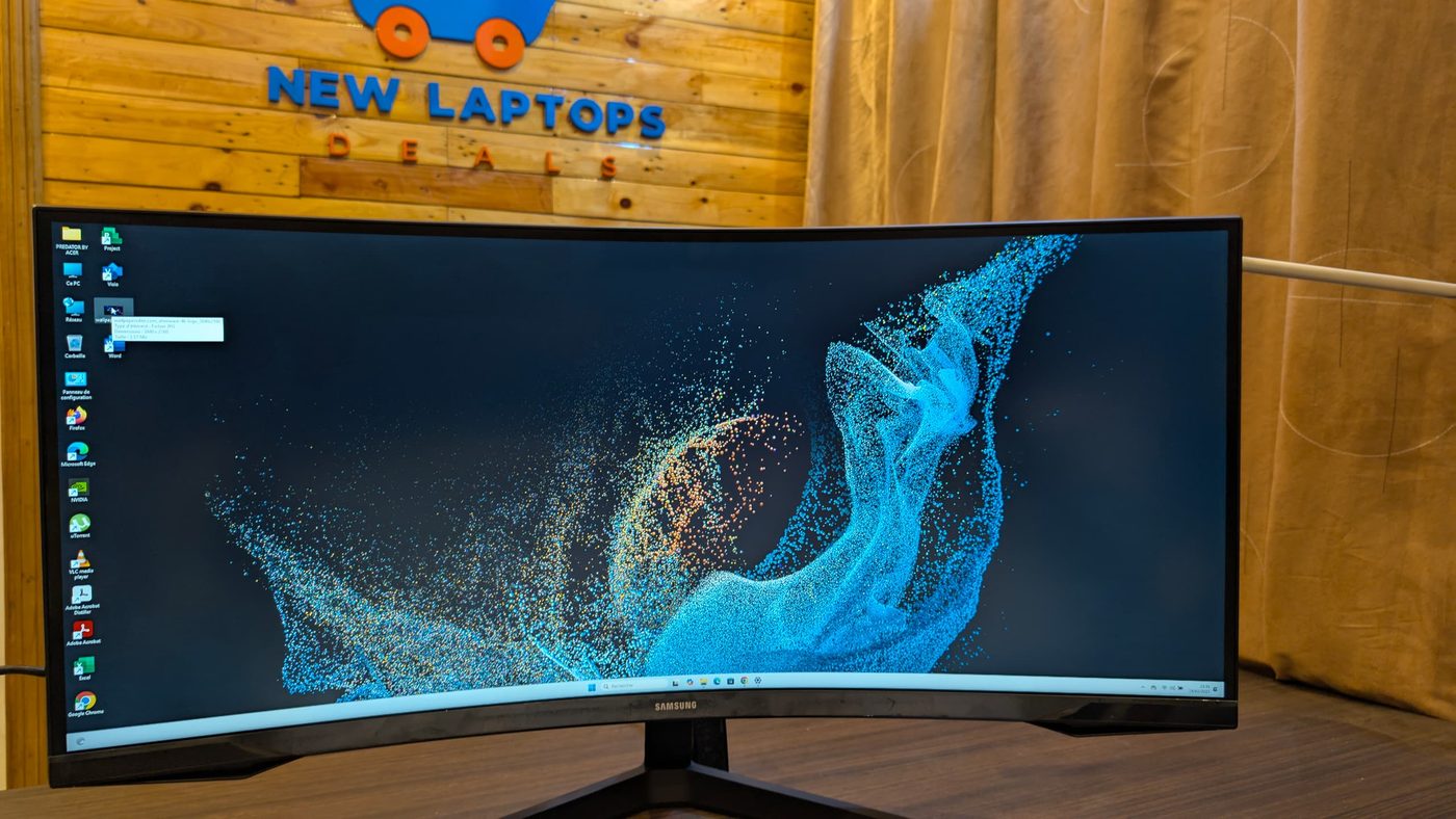 Écran incurvé Samsung Odyssey G5 34" — vue 2