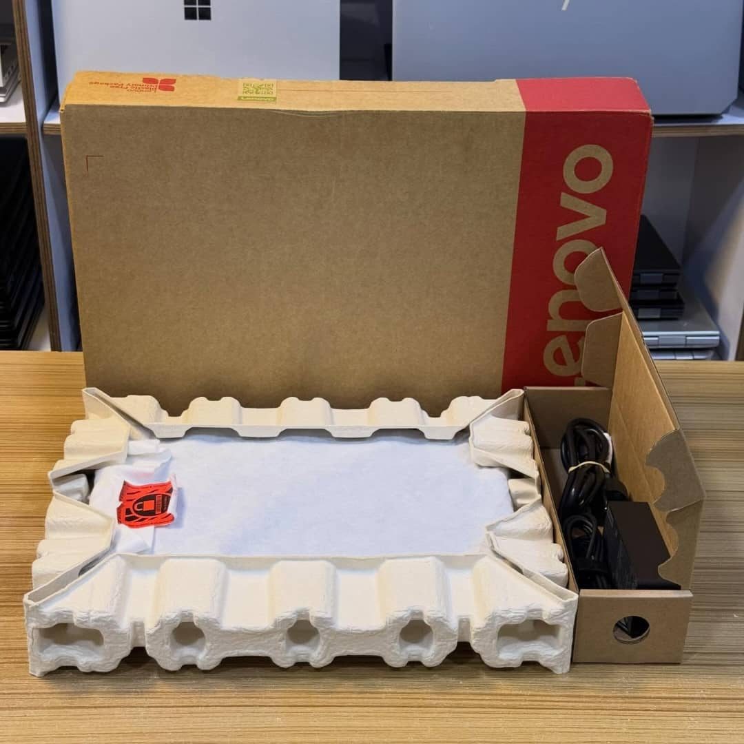 Lenovo ThinkPad P14s Gen 6 — station de travail mobile — vue 4