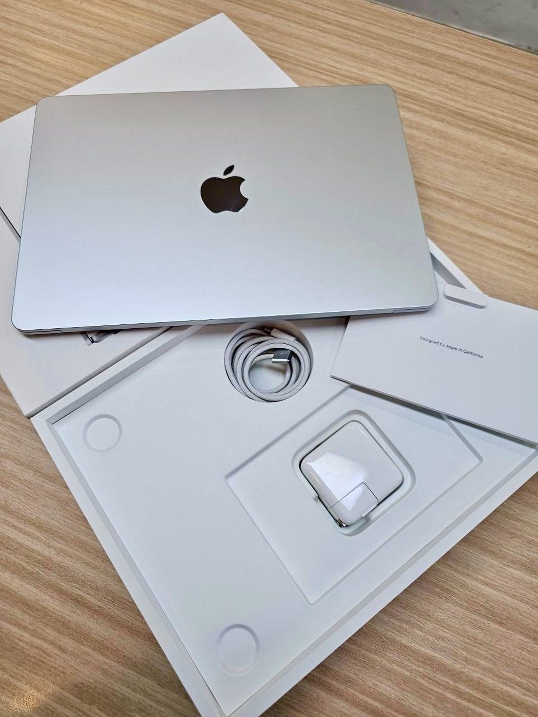 MacBook Pro & Air, iMac, Mac mini — sélection Apple — vue 9