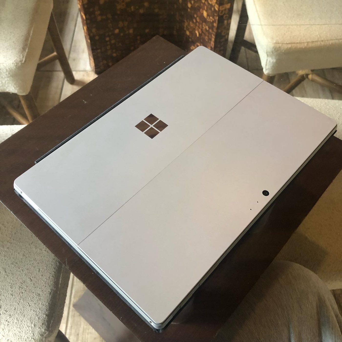 Microsoft Surface Pro 6 — vue 2